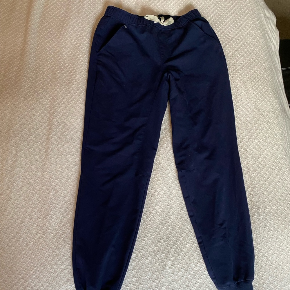 Men’s Figs Jogger Pants size S in Navy